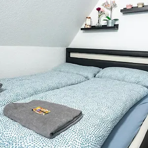  Habitación en casa particular #1 Modernes Mit Pool Und Garten Alemania
